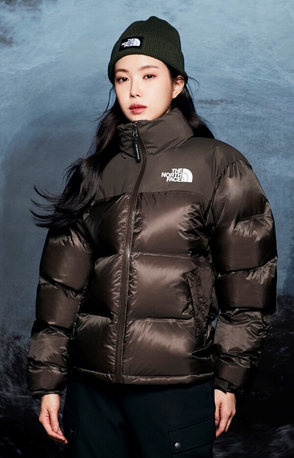 ‘1996 워터 쉴드 눕시 재킷’을 착용한 노스페이스 홍보대사 손나은