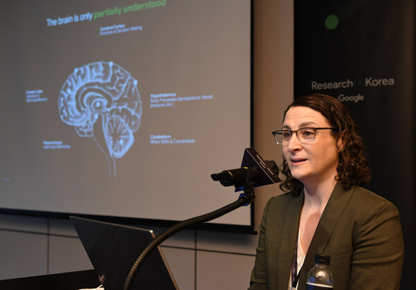 ‘커넥토믹스(Connectomics)’ 프로젝트 연구사례 소개하는 리지 도프만 구글 리서치 그룹프로덕트 매니저