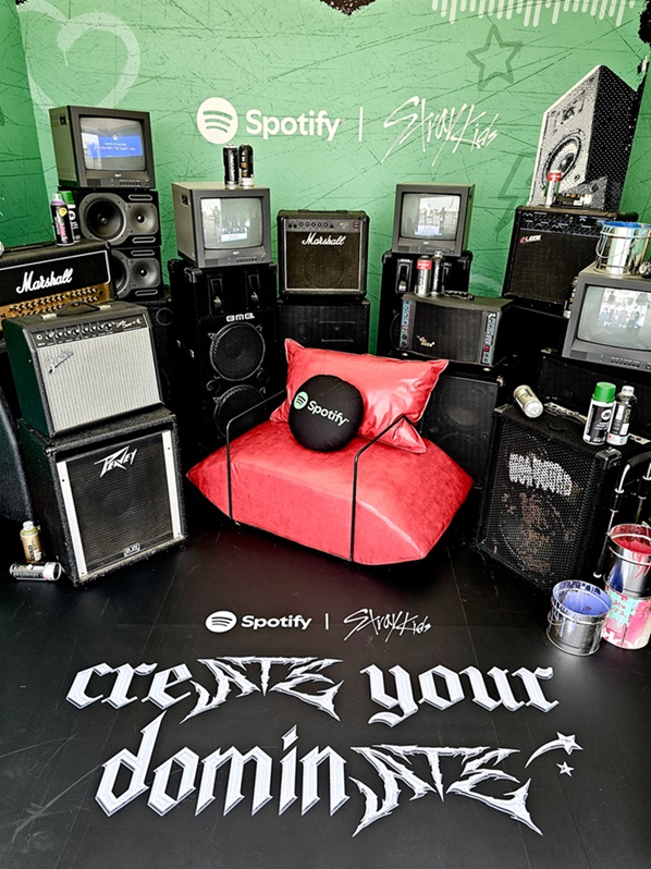 스포티파이 x 스트레이 키즈 포토존