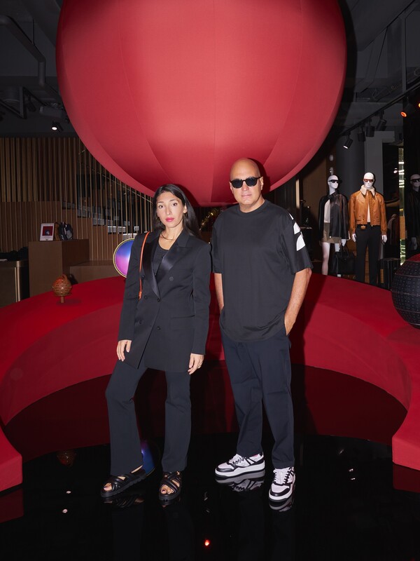 디자이너 스튜디오 ‘아틀리에 비아게티’ 로라 발다사리, 알베르토 비아게티 (왼쪽부터)