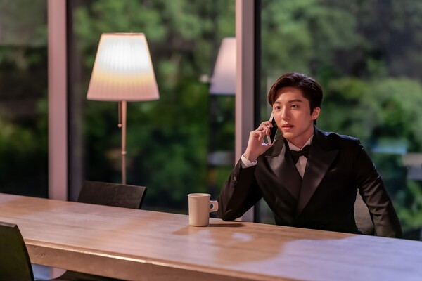 사진 FNC엔터테인먼트, 주식회사 런업컴퍼니