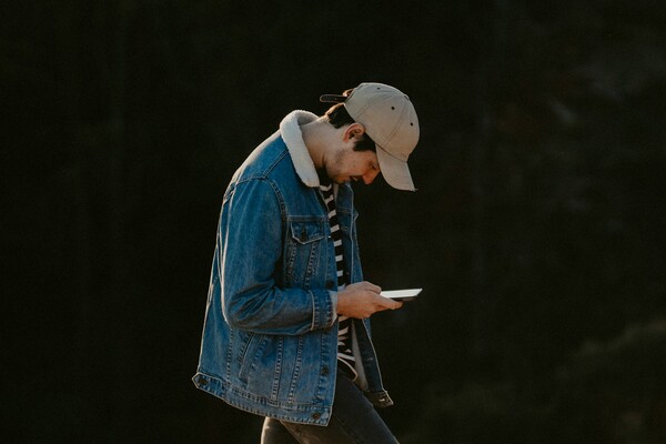 사진: Josh Withers / Unsplash
