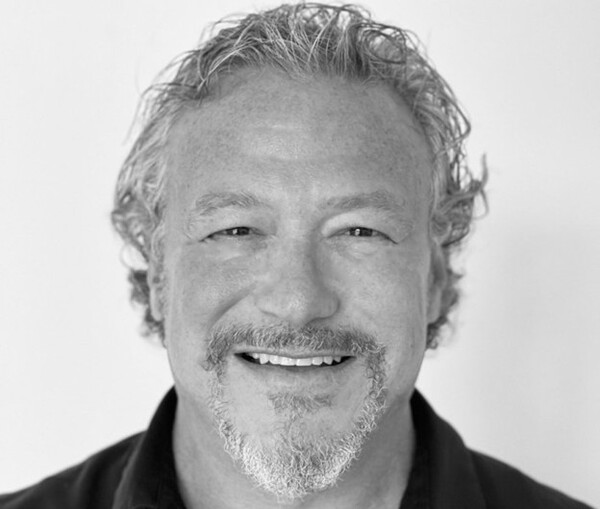 케빈 세갈라(Kevin Segalla) CEO