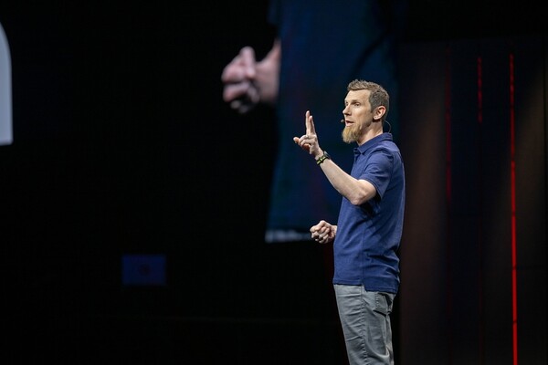 크리스 라이트 레드햇 CTO 서밋 키노트