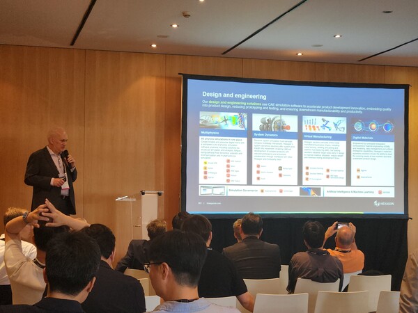 버트 놉스(Bert Knops) 헥사곤 디자인 & 엔지니어링 사업부 애플리케이션 엔지니어링 부문 부사장