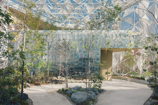 2025 오사카 간사이 엑스포 우먼스 파빌리온 전경. ©Victor Picon ©Cartier