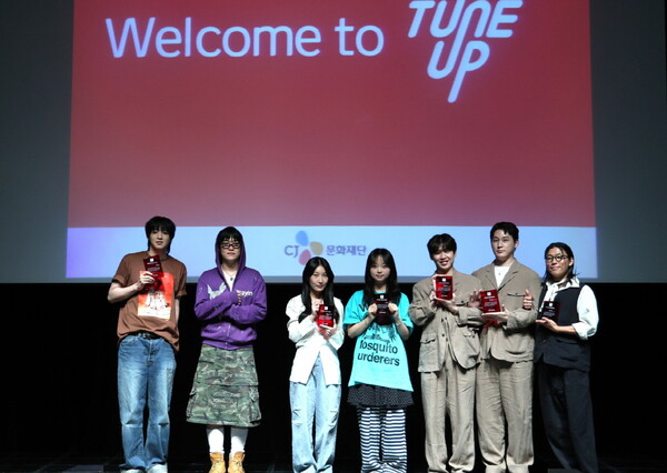 ‘튠업 26기 뮤지션 OT’에 참여한 창작자들 (왼쪽부터 정우석, 김승주, 밀레나, 공원, 오월오일)