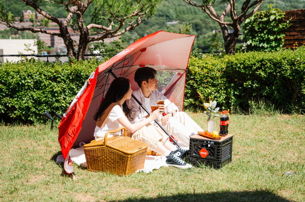 블랙야크와 협업해 재활용 나일론으로 만든 원더플 우산 텐트