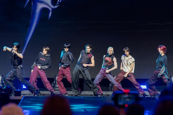 사진 MICHAEL H KIM