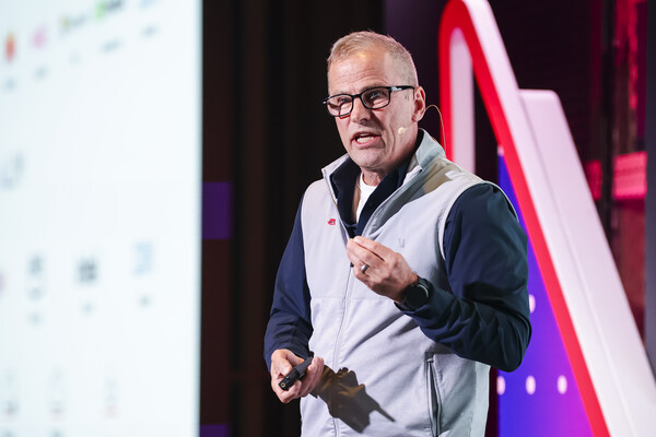 브라이언 스티븐스(Brian Stevens) 레드햇 수석 부사장 및 AI CTO