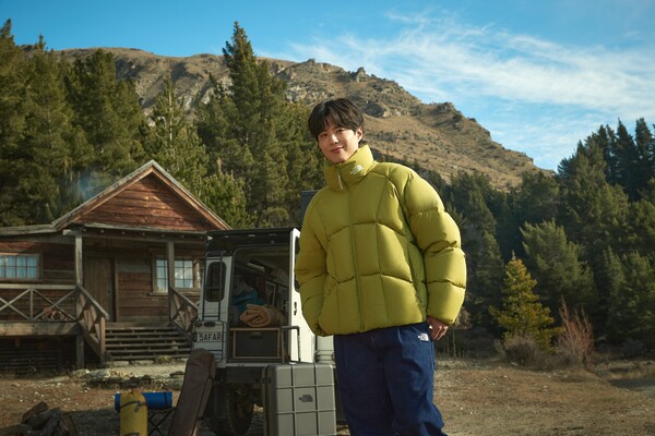 ‘올란 다운 재킷’을 착용한 노스페이스 홍보대사 박보검