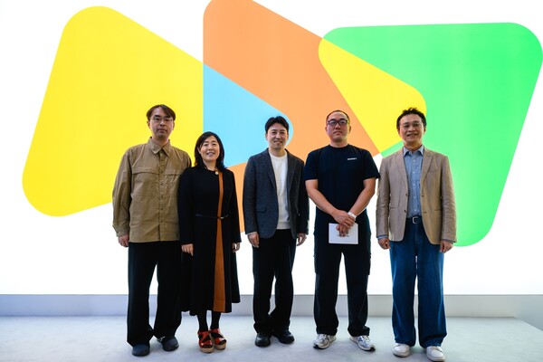 남경보 네이버웹툰 IP 비즈니스 총괄 리더, 폴라 왕(Paula Wang) 구글플레이 아시아퍼시픽 파트너십 매니징 디렉터, 퍼니팩 김영호 대표, 모비소프트 김민수 기획팀장, 한국콘텐츠진흥원 유현석 원장 직무대행 (왼쪽부터)